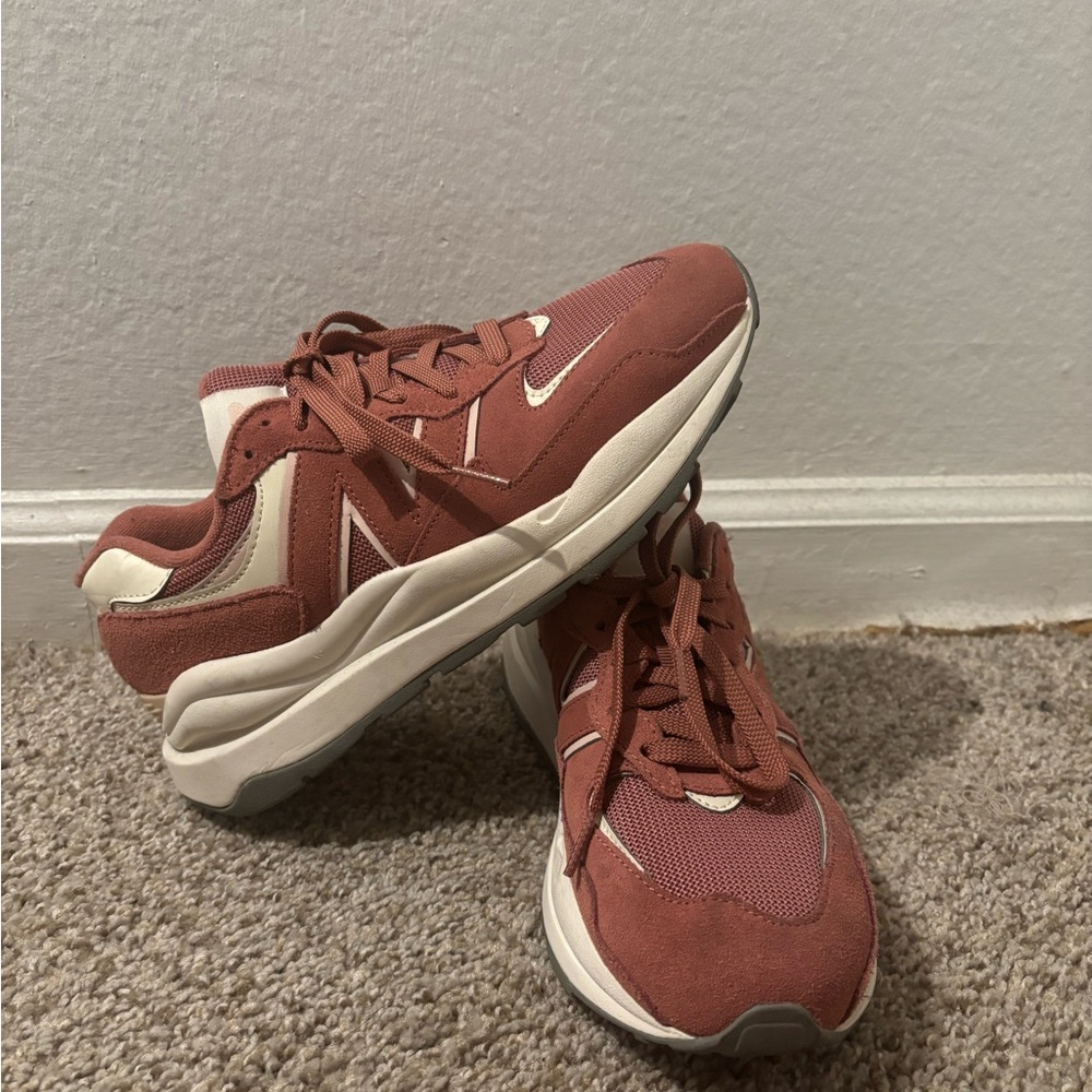 New Balance Women's Sneakers - Rose and Cream - Picture 3 of 3